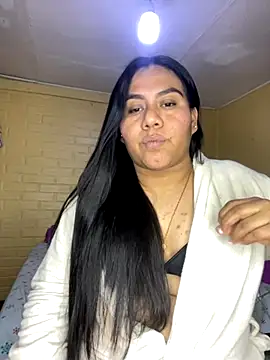 Snapshot of babyjuly19 chatting on 10/03/25, 06:48 babyjuly19 online show from 10/03/25, 06:48