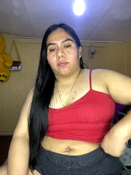 Snapshot of babyjuly19 chatting on 10/01/25, 04:22 babyjuly19 online show from 10/01/25, 04:22