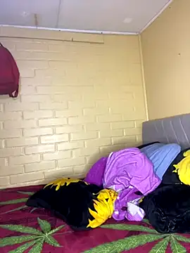 Snapshot of babyjuly19 chatting on 10/09/25, 06:25 babyjuly19 online show from 10/09/25, 06:25