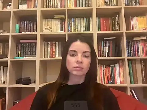 Venirah online show from 10/24/25, 06:51
