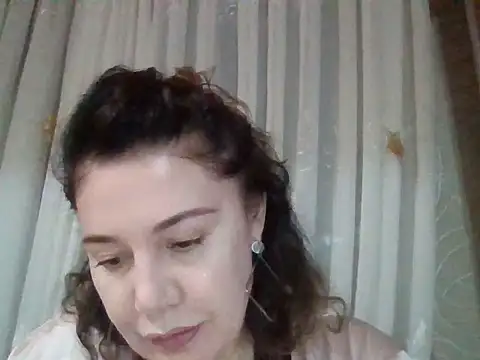 Lomivah online show from 11/06/25, 04:55