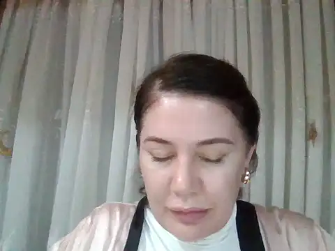 Lomivah online show from 11/13/25, 07:07