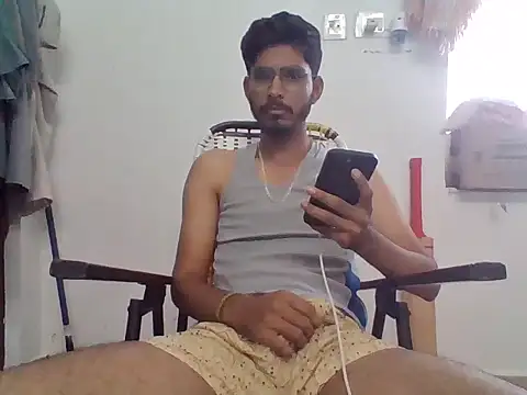 Snapshot of vikranthLong chatting on 10/09/25, 06:03 vikranthLong online show from 10/09/25, 06:03