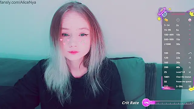 Snapshot of AliceNya_cute chatting on 10/15/25, 04:33 AliceNya cute online show from 10/15/25, 04:33