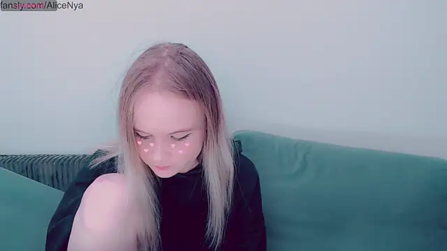 AliceNya cute online show from 10/26/25, 03:51