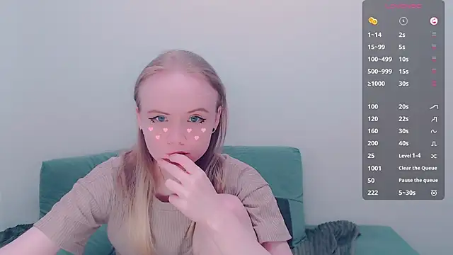 Snapshot of AliceNya_cute chatting on 07/13/26, 03:06 AliceNya cute online show from 07/13/26, 03:06