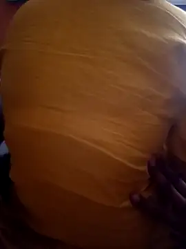 Romantic couple89 online show from 10/29/25, 10:47