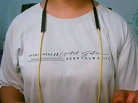 Snapshot of Mahi_Chaudhary chatting on 10/02/25, 05:22 Mahi Chaudhary online show from 10/02/25, 05:22