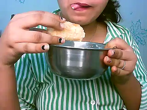 Snapshot of Mahi_Chaudhary chatting on 10/07/25, 04:13 Mahi Chaudhary online show from 10/07/25, 04:13