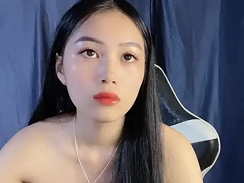 Lyly4757 online show from 09/18/25, 10:02