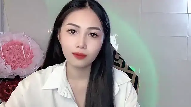 Lyly4757 online show from 10/28/25, 09:30