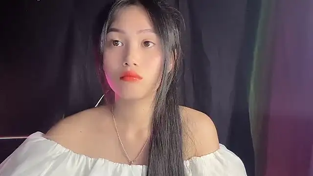 Lyly4757 online show from 10/08/25, 02:29