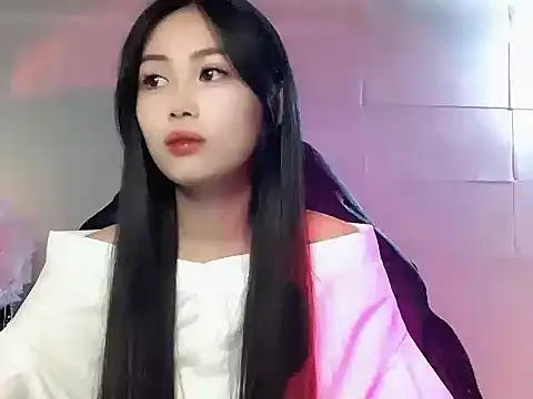 Lyly4757 online show from 12/18/25, 10:57