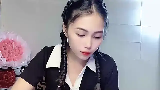 Lyly4757 online show from 11/26/25, 01:33