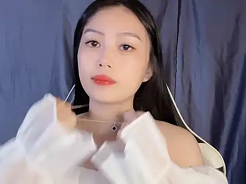 Lyly4757 online show from 09/22/25, 02:34