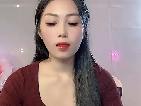 Lyly4757 online show from 10/25/25, 09:41