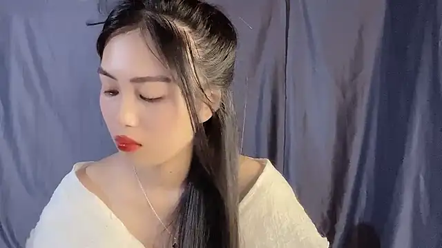 Lyly4757 online show from 09/23/25, 11:01