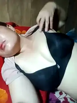emilyzz online show from 06/04/26, 05:12