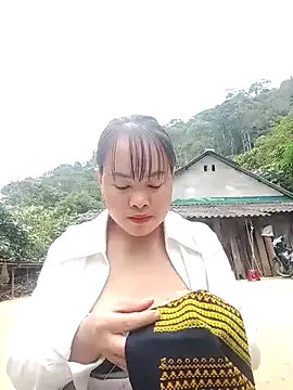 emilyzz online show from 11/17/25, 01:42