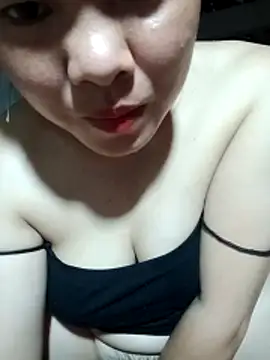 emilyzz online show from 04/12/26, 01:53