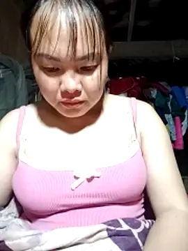emilyzz online show from 05/12/26, 02:45
