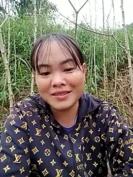 emilyzz online show from 11/20/25, 09:54