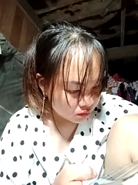 emilyzz online show from 04/23/26, 01:24