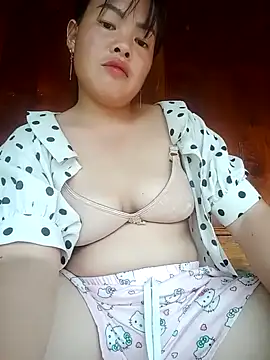 emilyzz online show from 10/13/25, 02:46