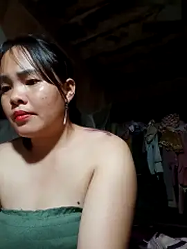 emilyzz online show from 04/12/26, 02:09