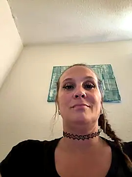 Snapshot of Ariasweetaspie chatting on 10/01/25, 04:00 Ariasweetaspie online show from 10/01/25, 04:00