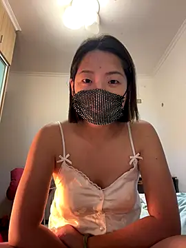 TiNa wiwi online show from 10/24/25, 09:41