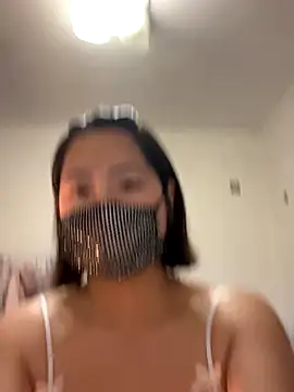 TiNa wiwi online show from 10/30/25, 05:21