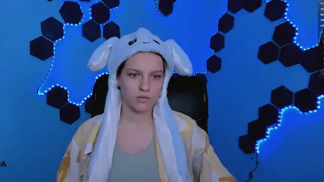 kaela spell  online show from 01/05/26, 08:12