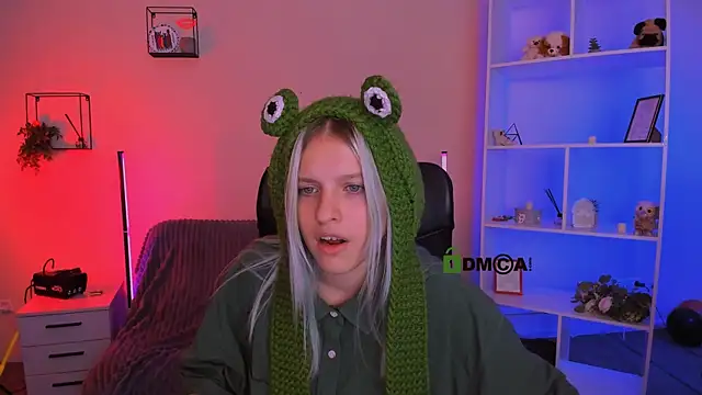 kaela spell  online show from 11/07/25, 10:13