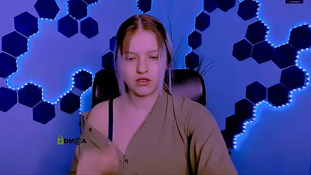 kaela spell  online show from 03/25/26, 09:52