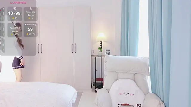 schoolgirl-nurse online show from 12/14/25, 01:23