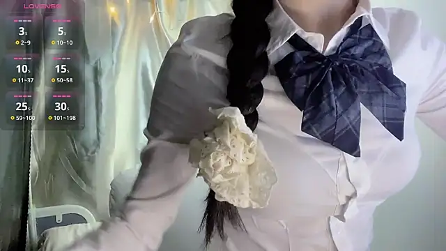 Snapshot of schoolgirl-nurse chatting on 09/17/25, 10:06 schoolgirl-nurse online show from 09/17/25, 10:06