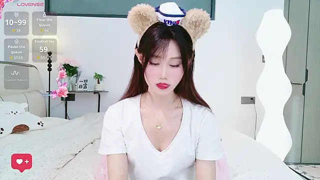 schoolgirl-nurse online show from 04/24/26, 09:44