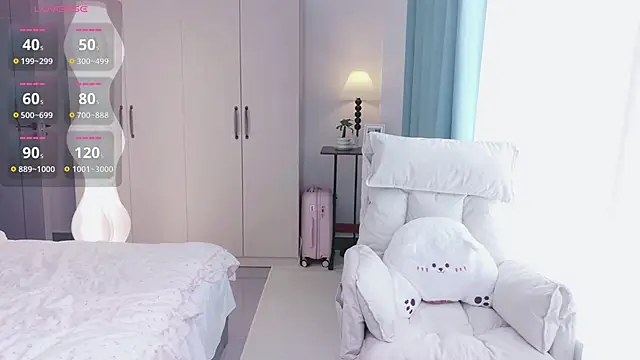 schoolgirl-nurse online show from 11/27/25, 05:19