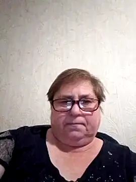 Snapshot of Nikusya-51 chatting on 12/21/25, 03:25 Nikusya-51 online show from 12/21/25, 03:25