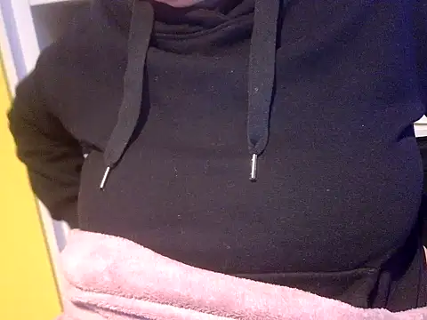 Milf Lady Frankfurt online show from 09/28/25, 07:10