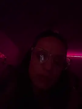 Texxaspearl online show from 12/20/25, 08:06