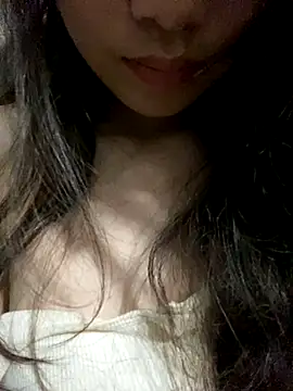 Bella sexy98 online show from 12/15/25, 02:23