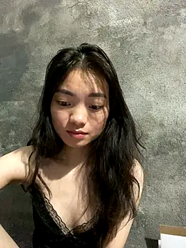 Snapshot of Bella_sexy98 chatting on 09/18/25, 03:37 Bella sexy98 online show from 09/18/25, 03:37