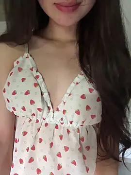 Snapshot of Bella_sexy98 chatting on 06/04/26, 02:49 Bella sexy98 online show from 06/04/26, 02:49