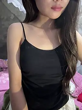 Snapshot of Bella_sexy98 chatting on 07/17/26, 05:15 Bella sexy98 online show from 07/17/26, 05:15