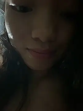 Snapshot of Bella_sexy98 chatting on 10/06/25, 01:40 Bella sexy98 online show from 10/06/25, 01:40