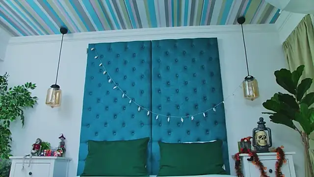 DesireeKeys online show from 10/30/25, 04:55