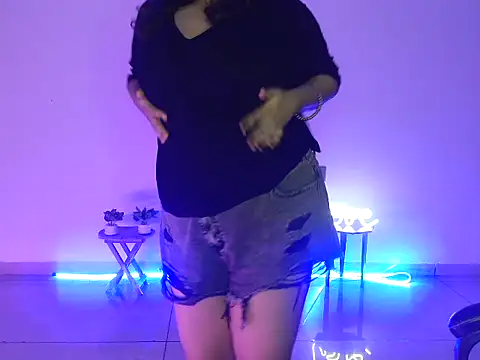  Ameera  online show from 11/11/25, 03:51