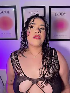 krisstenSantos online show from 06/22/26, 03:20